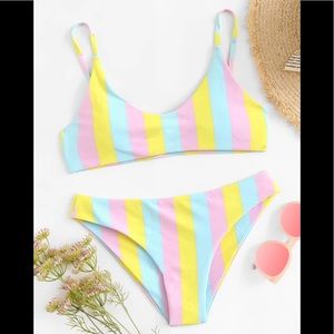 ‫Striped Thin Strap Top With High Leg Bikini Set